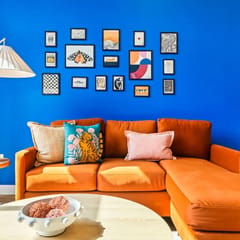 Top Floor in K-Town W/Free Parking | EV & Gym