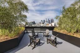 2BD Haven in Little Tokyo - LA Views, Parking+Gym