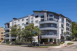 888 Hilgard | Lux Furnished Home | Parking & Gym