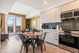 Bright & Modern 2BD Home in K-Town + Gym & Hot-Tub