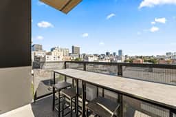 Bright & Modern 2BD Home in K-Town + Gym & Hot-Tub