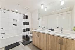 Bright & Modern Condo | 1Mi to South Coast Plaza