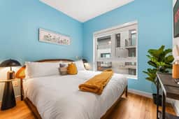 Chic 2 BD Home in K-Town | Balcony & Free Parking