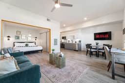 Chic Home | DTLA Skyline Views + Parking