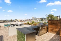 K-Town 2BD +Loft Light-Filled Home + Parking & Gym