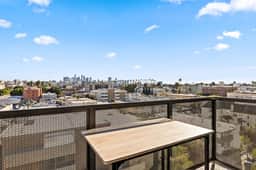 Light-Filled Modern 2BD in K-Town + Hot-tub & Gym