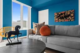 Little Tokyo Gem | Steps from shops & Free Parking