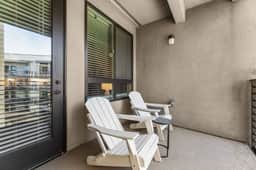 Modern Apt | Top Amenities | 1Mi to SCP + Parking