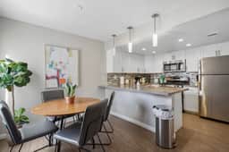 Stylish 2BD Townhouse | 1Mi to South Coast Plaza