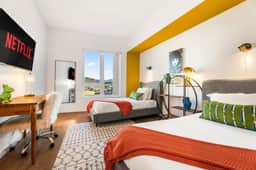 Stylish Art District Retreat | Walk to Lil Tokyo