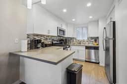 Stylish Getaway | Mins to Irvine | 1Mi to SCP