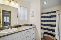 Stylish Getaway | Mins to Irvine | 1Mi to SCP