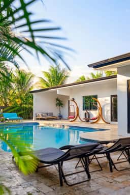 Terrace w/ Grill+Billiards+Mini Golf - Fun Villa