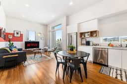 The Hollywood Vista Suite-2BD+2BTH W/Sunset Views