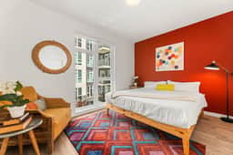 The K-Town 2BD Haven - Hot Tub, Gym & Parking