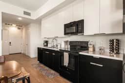 The Little Tokyo 2BD Haven Suite + Parking & Gym