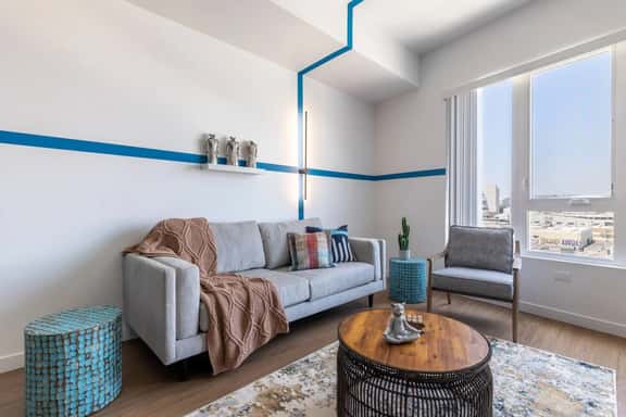 Chic Apartment | Walk to Little Tokyo | Gym+Views - Image 1