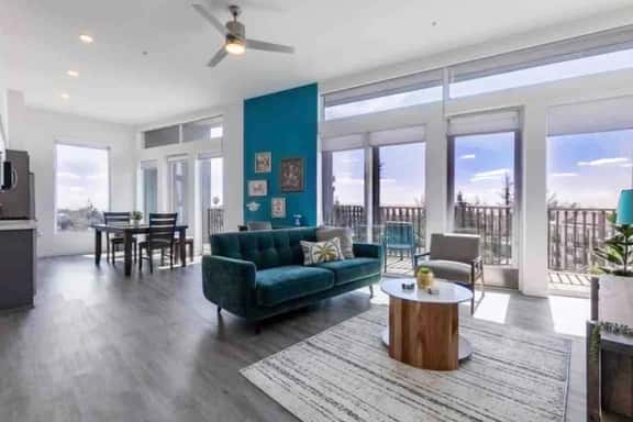 Skyline Luxe | Penthouse Living W/ DTLA Epic Views - Image 1