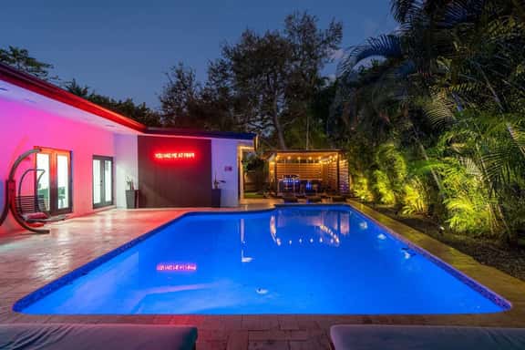 Terrace w/ Grill+Billiards+Mini Golf - Fun Villa - Image 1