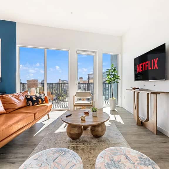 Skyline Haven Near Dodger Stadium w/ DTLA Views - Image 1