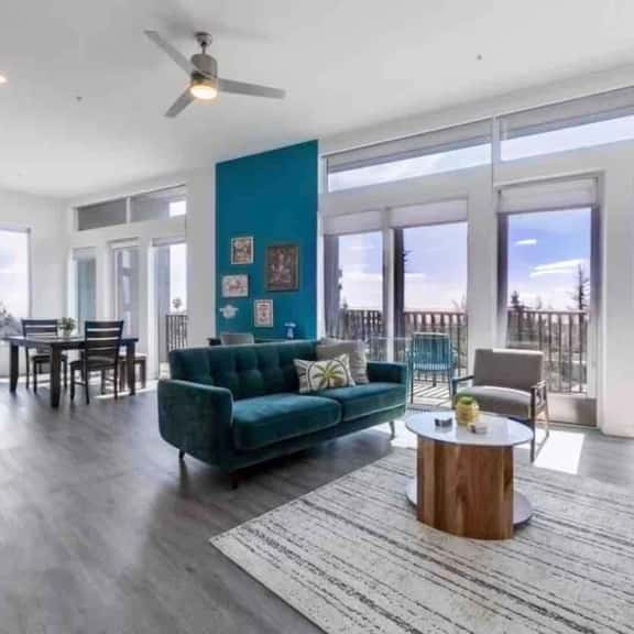 Skyline Luxe | Penthouse Living W/ DTLA Epic Views - Image 1