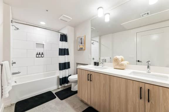 Chic & Cozy Condo | South Coast | Mins to Irvine