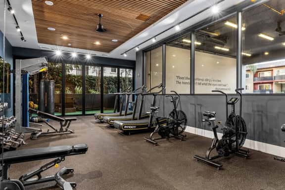 Light Filled 1BD W/ Views + Parking, Gym & Rooftop