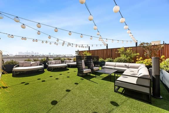 Light-Filled 2BD | Free Parking | Hot tub + Gym
