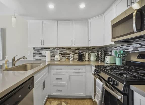 Modern Condo Escape | Near Irvine & South Coast