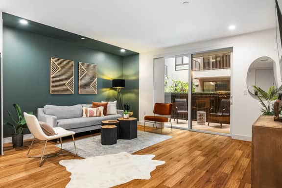 Modern Home in K Town-Mins to DTLA & Hollywood