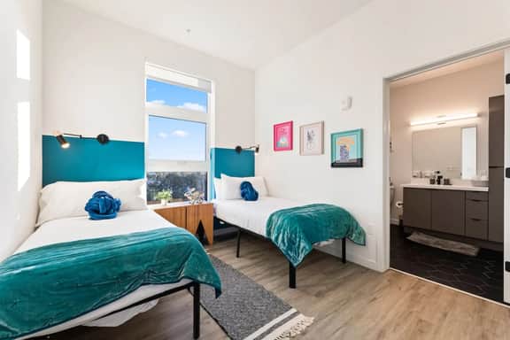 Private Apt Home W/ DTLA Views | 1Mi to Dodger Std