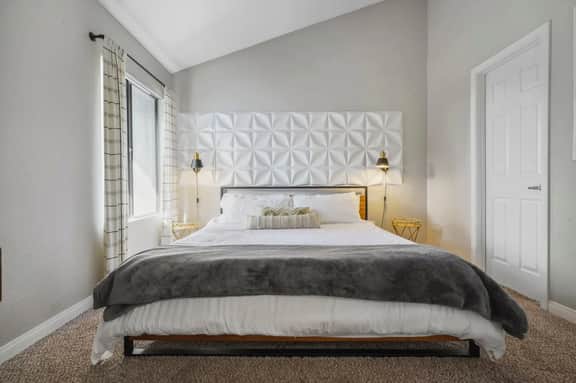 Stylish 2BD Townhouse | 1Mi to South Coast Plaza