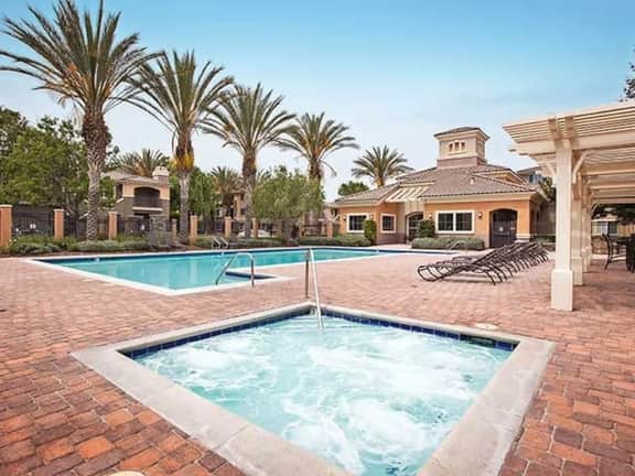 Stylish Stay in the Heart of OC - Mins to Irvine