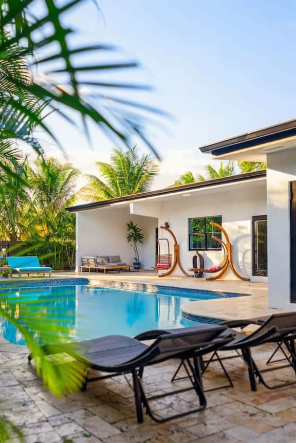 Terrace w/ Grill+Billiards+Mini Golf - Fun Villa