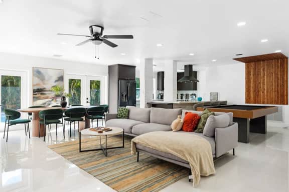 Terrace w/ Grill+Billiards+Mini Golf - Fun Villa