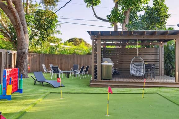 Terrace w/ Grill+Billiards+Mini Golf - Fun Villa