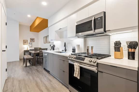 The Haven 1BD Suite - Free Parking W/ DTLA Views