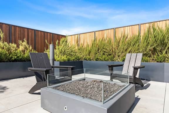 2BD K-Town Home Near Food & Fun | Gym + Parking - Image 5