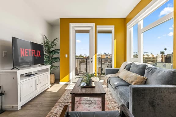 Bright & Chic 2BD K-Town Haven | Hot tub + Gym
