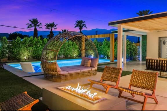 Desert Escape | Heated Pool, Spa, Golf, EV + Views