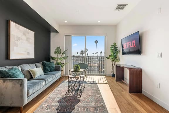 Light Filled 1BD W/ Views + Parking, Gym & Rooftop