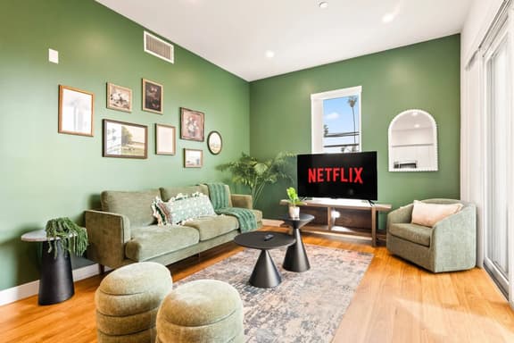 Light Filled 2BD 2BTH in K-town - EV Parking + Gym