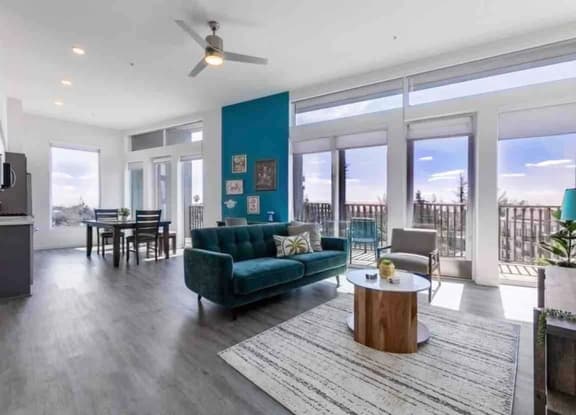 Skyline Luxe | Penthouse Living W/ DTLA Epic Views