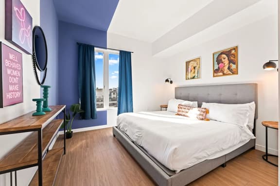Spacious 1-BD with Stunning City Views in DTLA