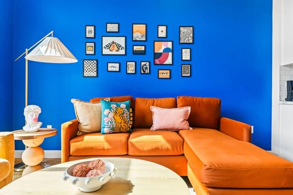 Top Floor in K-Town W/Free Parking | EV & Gym