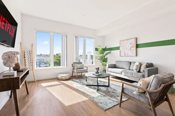 Unique 1-Bedroom DTLA Escape with City Views
