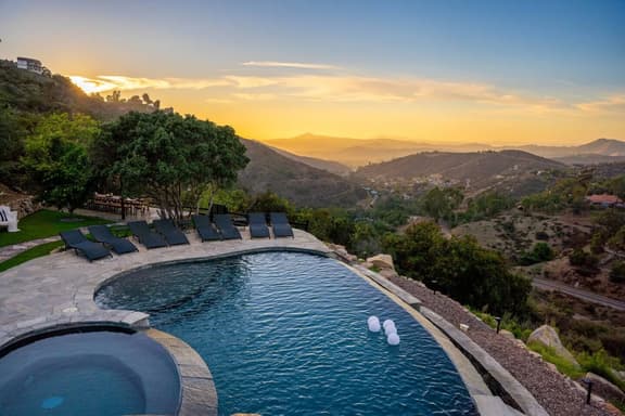 SD Serenity Hills - Infinity Pool/Pickleball/Sauna